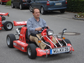 Thomas M&uuml;ller bei einer Kartrallye im Rahmen des sportlichen Sommerfest 2009
